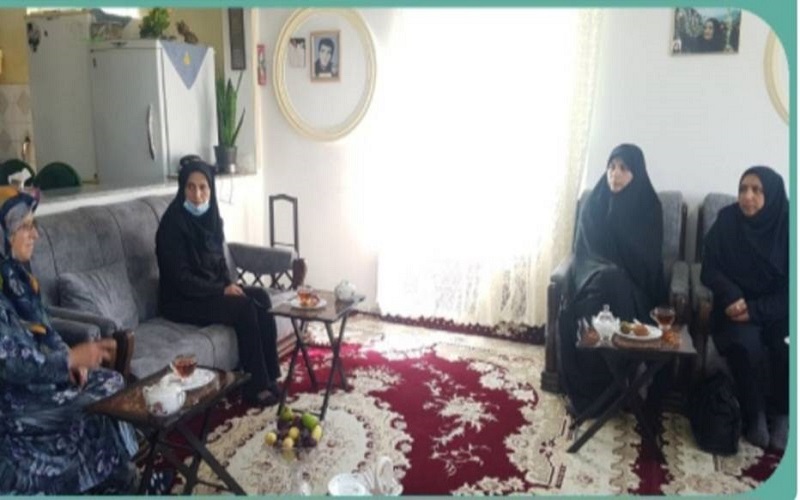 مناسبتی ( دیدار با خانواده شهدا )